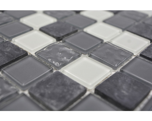 Mozaiková dlaždice s čtvercovými skleněnými kameny