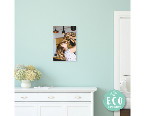 Fotoobraz na plátně z vlastní fotografie 20 x 30 cm (rozměry dle výběru) Fotografie ženy zvedající kočku jako nástěnná dekorace