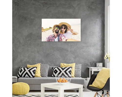 Dekorativní obývací pokoj s plátěným potiskem páru