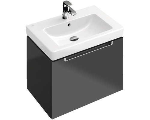 Umyvadlo se skříňkou a baterií