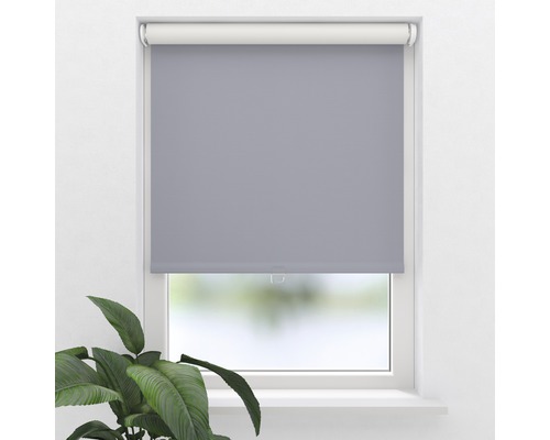 Okno s manuální roletou