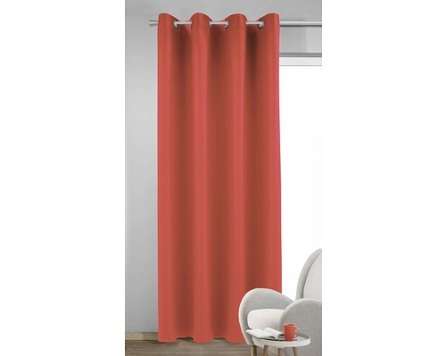 Neprůhledný závěs s kroužky