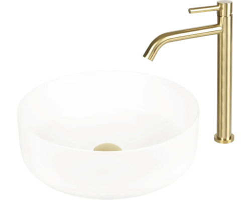 Keramické umyvadlo s vodovodní baterií ve zlaté barvě