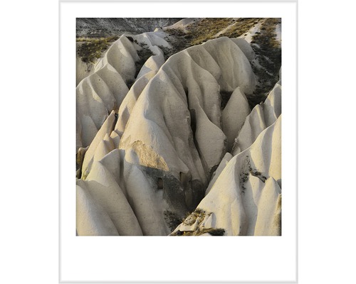 Fotografické umělecké dílo s formacemi skal