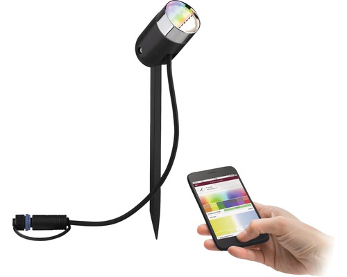 Zahradní reflektor se zemním hrotem a smartphone pro ovládání barev