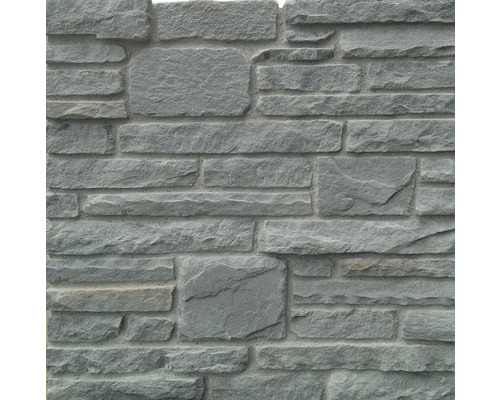 Detail obkladu stěny s imitací kamene