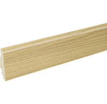 Podlahová lišta s dřevěnou strukturou