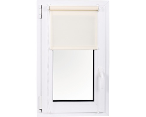 Okno s roletou pro ochranu před sluncem a světlem