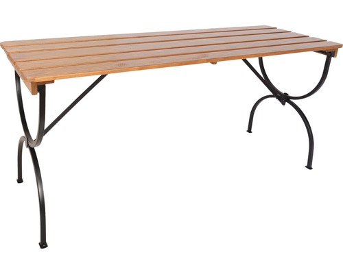 Zahradní stůl s dřevěnou deskou a kovovýma nohama