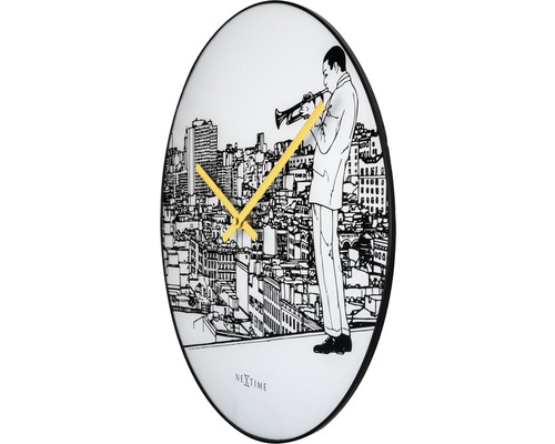 Nástěnné hodiny s motivem města a trumpetistou