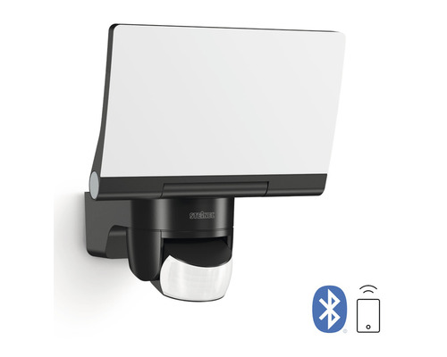 Venkovní reflektor Steinel s detektorem pohybu a funkcí Bluetooth