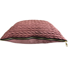 Dekorační polštář se zipem a cikcakovým vzorem