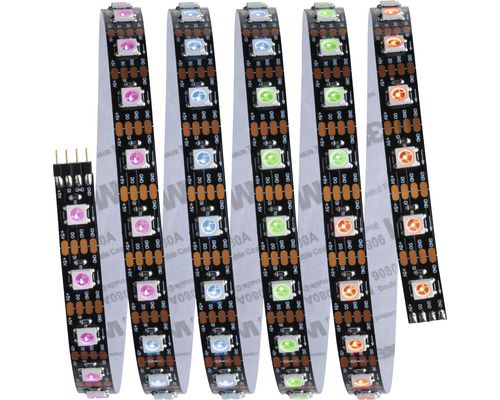 LED pásek s barevnými světly na roli