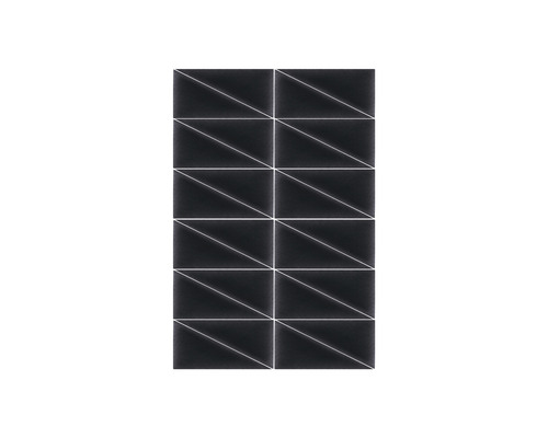 Obdélníkové tmavé dlaždice s geometrickým vzorem.