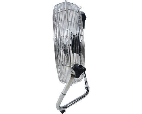 Chromovaný stojanový ventilátor s ochrannou mřížkou