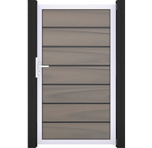 Zahradní branka s vodorovnými lamelami ze dřeva a bílým rámem