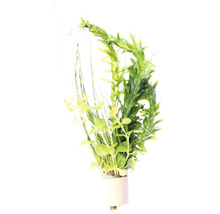 Umělá akvarijní rostlina s různými odstíny zelené pro dekoraci akvárií