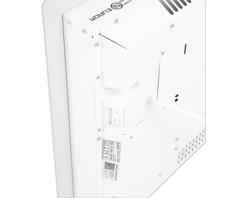 Detailní pohled na topení s logem EUROM.