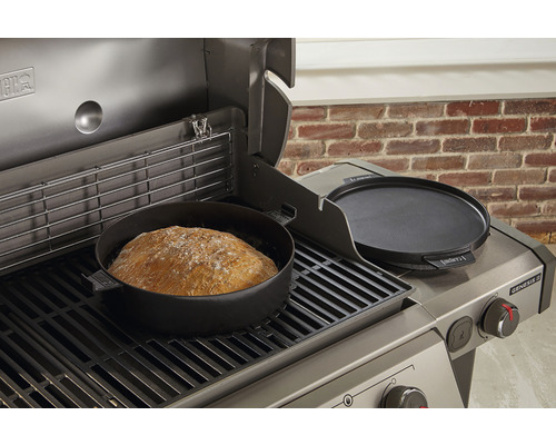 Pečení chleba v holandské peci na plynovém grilu