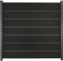 Zahradní plot z dřevěných lamel