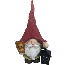 Zahradní trpaslík s lucernou a figurkou veverky