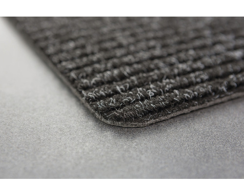 Detailní záběr rohožky s žebrovanou strukturou