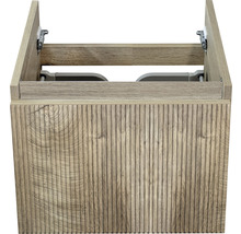 Skříňka pod umyvadlo se vzhledem dřeva