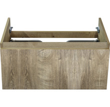 Skříňka pod umyvadlo ze dřeva s rýhovanou přední stranou