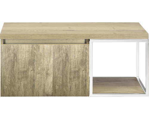 Nábytek s dřevěným povrchem a kovovým rámem