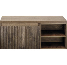 Dřevěná skříňka s posuvnými dveřmi a policemi