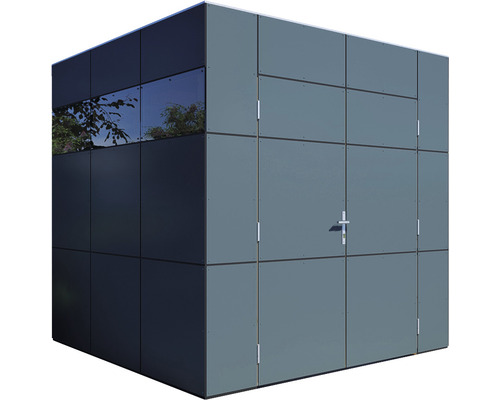 Moderní kůlna na nářadí s dveřmi a oknem