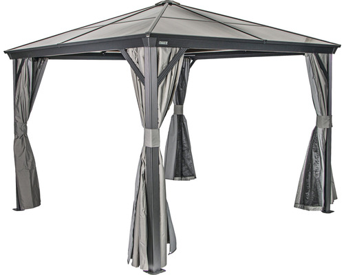 Altán s clonami do zahrady