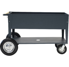 Pojízdný truhlík na rostliny s dřevěnou rukojetí a úložnou policí