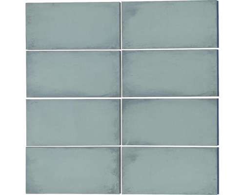 Osm šedých obdélníkových obkládaček