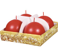 Čtyři červené kulové svíčky v dekorativním balení.