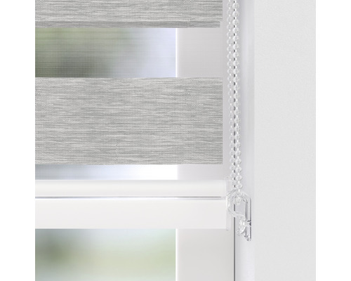 Dvojitá roleta s řetízkovým ovládáním pro dekoraci oken