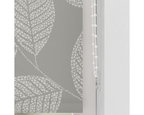 Roleta se vzorem listů pro okno