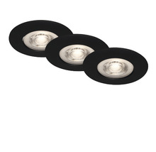 Tři vestavná bodová svítidla