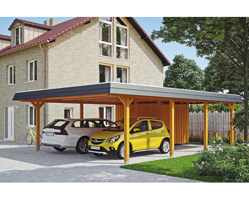 Přístřešek na auto dvojitý SKAN HOLZ Wendland s černým obložením, včetně úložného prostoru, EPDM membrána, kotev pro sloupky, 630 x 879 cm, světlý dub Dřevěný dvojitý carport se dvěma zaparkovanými auty před rodinným domem.