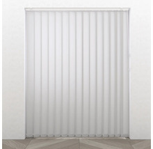 Vertikální žaluzie jako dekorace okna a ochrana proti slunci