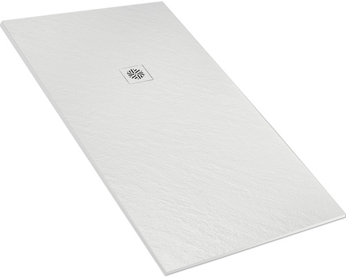 Bílá sprchová vanička s odtokovou armaturou