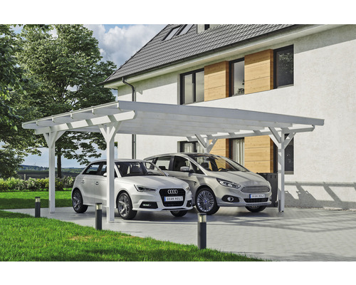 Přístřešek na auto dvojitý SKAN HOLZ Odenwald včetně kotev na sloupek 640 x 541 cm bílý Dva automobily pod bílým dřevěným přístřeškem pro auto před domem.