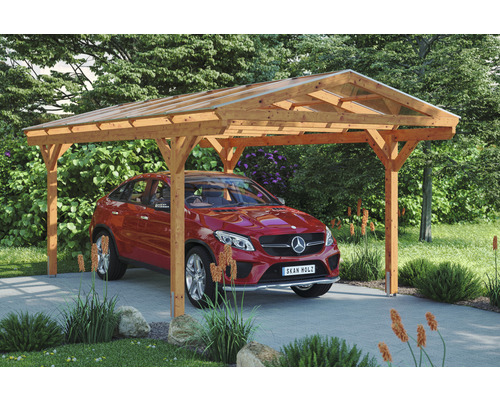 Dřevěný carport s průhlednou střechou a červeným autem