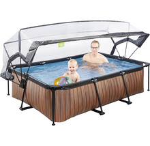 Obdélníkový bazén s designem dřeva, krytem bazénu a lidmi ve vodě