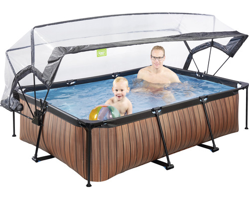 Obdélníkový bazén s designem dřeva, krytem bazénu a lidmi ve vodě