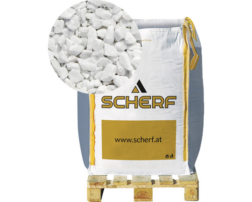 Kamenná drť mramorová kararská 9–12 mm bílá big bag 1000 kg Pytel s bílými okrasnými oblázky na paletě, s detailním záběrem