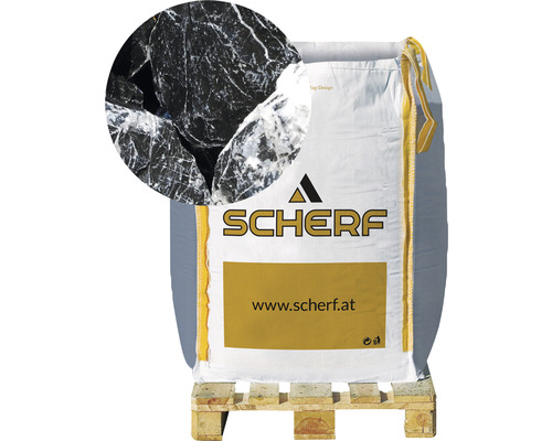 Kamenná drť mramorová 50–100 mm černo-bílá big bag 1000 kg Scherf Big Bag okrasný štěrk na dřevěné paletě s detailním záběrem