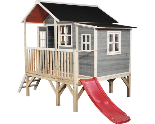 Dřevěný hrací domek se skluzavkou a žebříkem do zahrady
