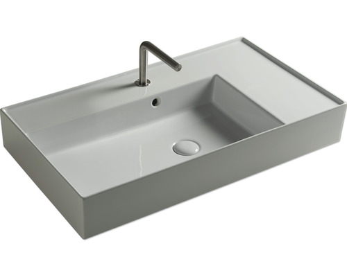 Obdélníkové keramické umyvadlo s baterií