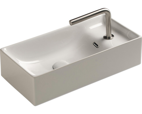 Obdélníkové umyvadlo na desku s baterií